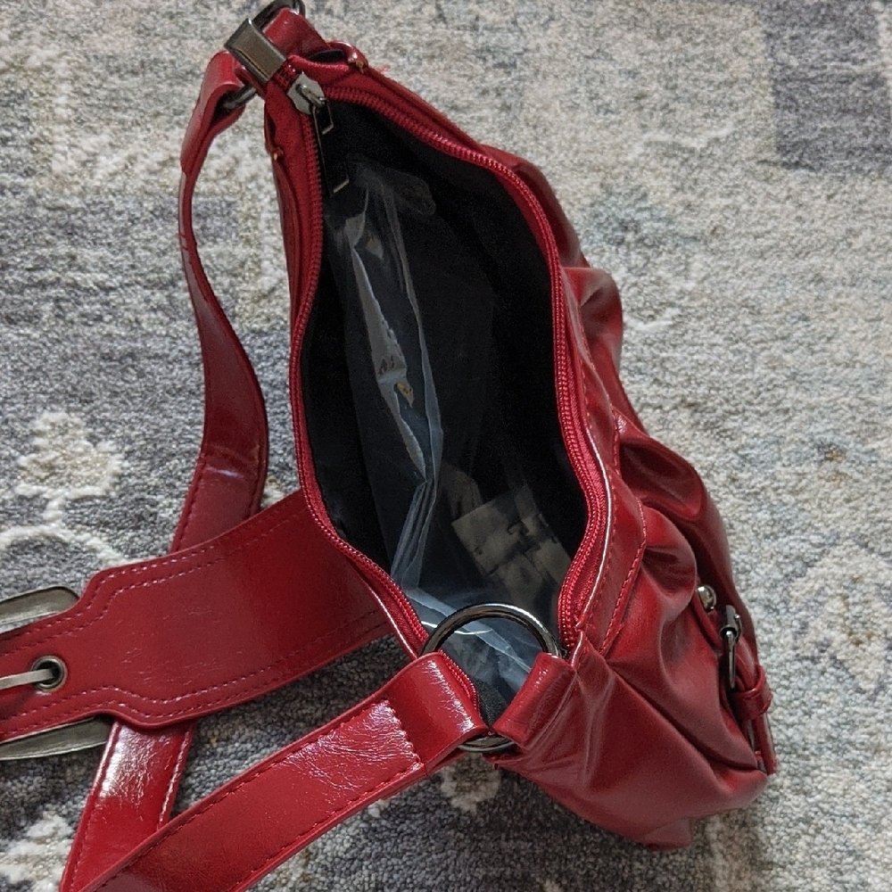 Brand New Red Shoulder Bag - Picture 2 of 2